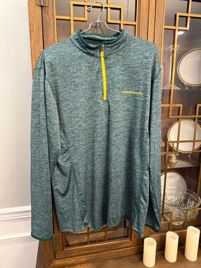 Colosseum Oregon Heathered Green Crewneck with White Logo